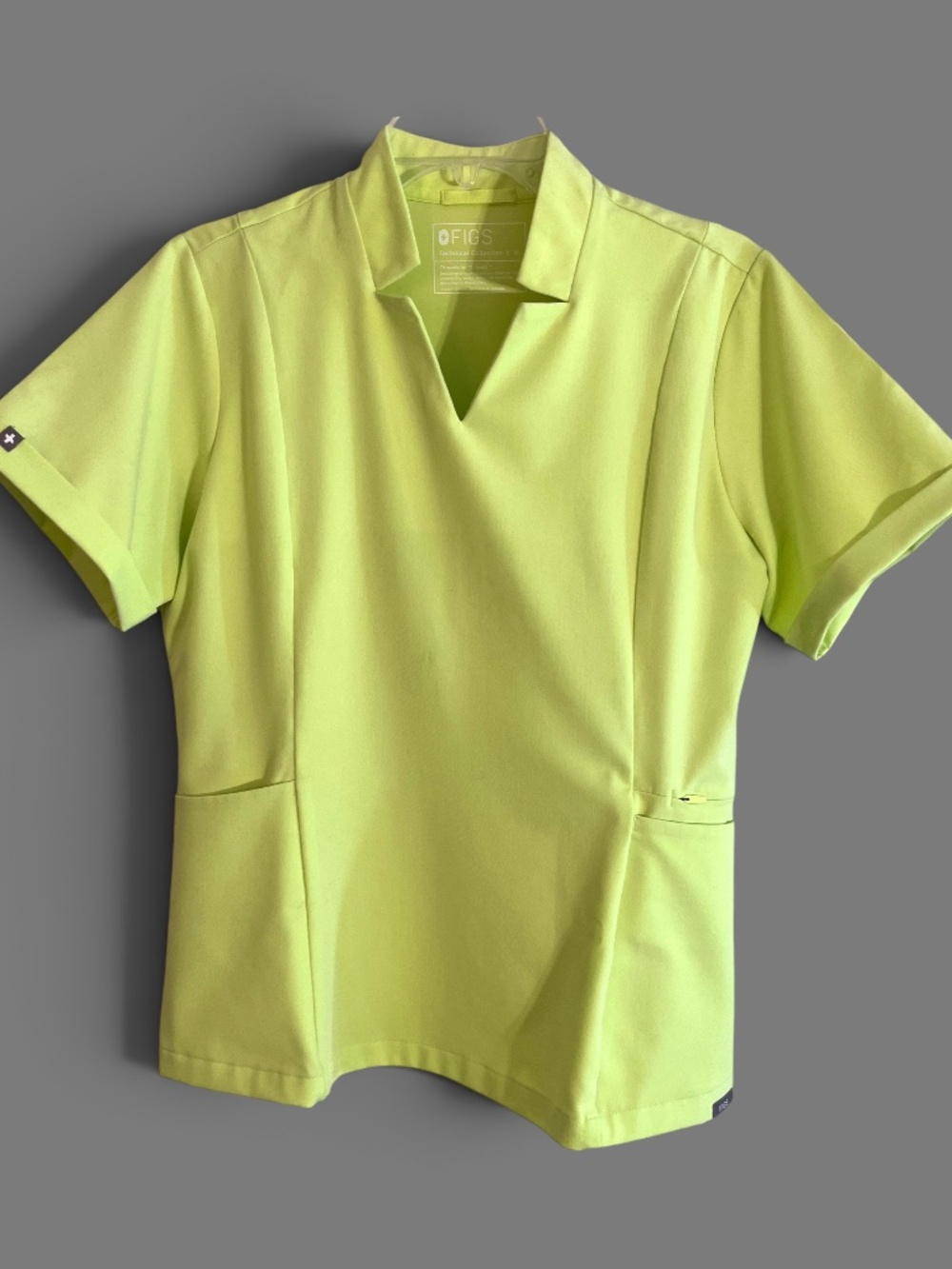 Figs Highlighter Green (#5330) Inala Scrub Top Size Medium